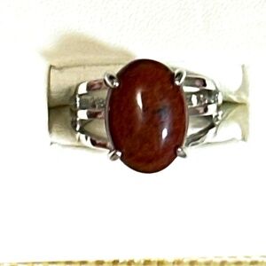 Stainless steel ring with oval Mahogany Jasper stone - NWOT